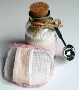 spa scrubbie and bath tea soak