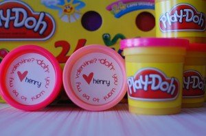 FREE Printable Non-Candy Valentines play doh
