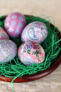 silk dyed egg tutorial