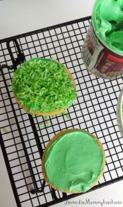 Easy Bird Nest Easter Cookies frosting